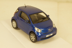 Toyota iQ Dark Blue, Cararama 1:43