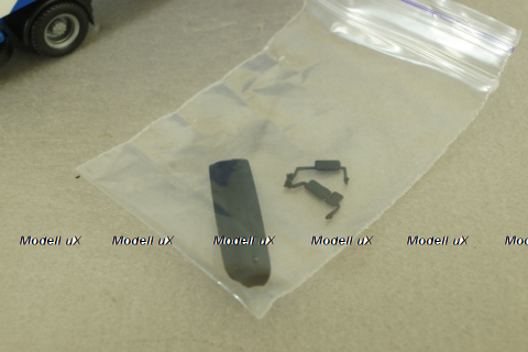 Mercedes SK 1850 LS tractor with semi-trailer "Fahrerschulung" 1994, blue/white, Herpa 1:87