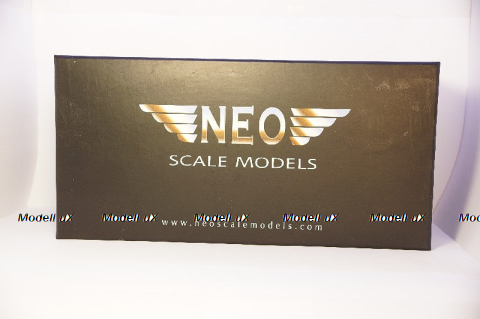 Land Rover Defender 110 with Roof Pack 2020 Fuji White, Almost Real 1:18