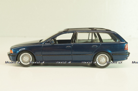 BMW 520i Touring (E39) 1995, dark blue, Schuco 1:43 Уценка!