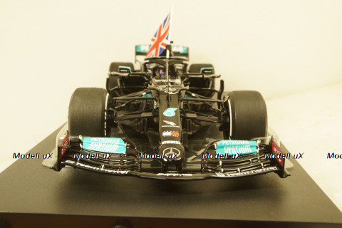 Mercedes AMG Petronas Formula1 Team W12E Performance L. Hamilton Winner British GP 2021, Minichamps 1:18