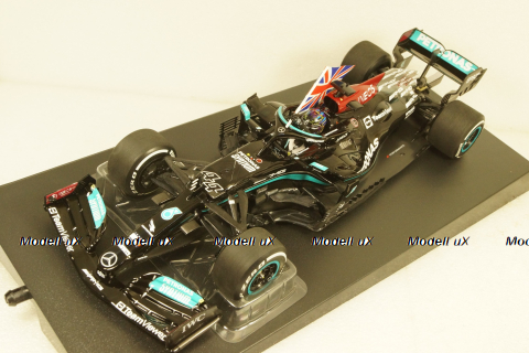 Mercedes AMG Petronas Formula1 Team W12E Performance L. Hamilton Winner British GP 2021, Minichamps 1:18