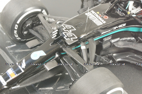 Mercedes AMG Petronas Formula1 Team W12E Performance L. Hamilton Winner British GP 2021, Minichamps 1:18