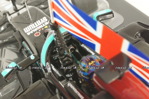 Mercedes AMG Petronas Formula1 Team W12E Performance L. Hamilton Winner British GP 2021, Minichamps 1:18