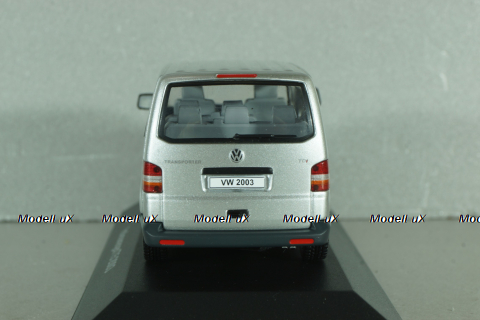 Volkswagen T5 TDI Transporter 2003, silver, Volkswagen Offizielle Modell-Sammlung, Altaya #65 1:43