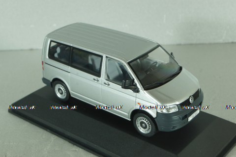 Volkswagen T5 TDI Transporter 2003, silver, Volkswagen Offizielle Modell-Sammlung, Altaya #65 1:43