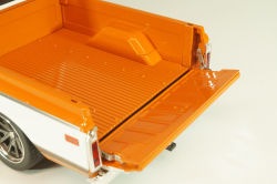 Chevrolet C-10 Custom LS Powered, red/white, L.E 450 pcs, A1807221, ACME 1:18