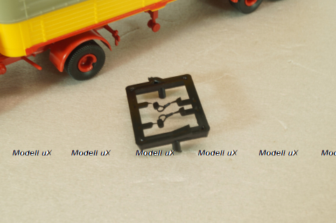 Henschel HS 16 TS with semi trailer Shell, yellow/red, 8223, Brekina 1:87