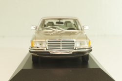 Mercedes-Benz 450 SEL 6.9 (W116) 1972, smoke silver, 430039201, Minichamps 1:43
