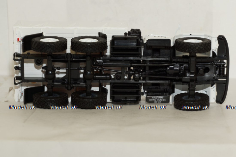 Ford Model T Runabout 1925 Black, SUN1886, SunStar 1:24