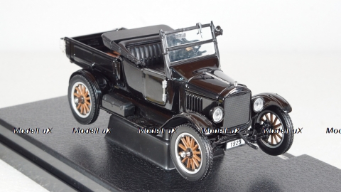 Ford Model T Runabout 1925 Black, SUN1886, SunStar 1:24