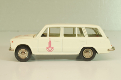 Ваз-2102 А11, кремовый, Олимпиада 80, Тантал/Радон 1:43