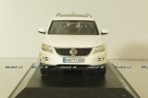 Volkswagen Tiguan 2007, white (dirty version), Schuco 1:43