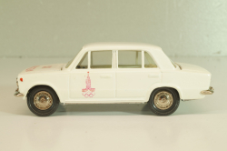 Ваз-2101 А9, белый, Олимпиада 80, Тантал/Радон 1:43