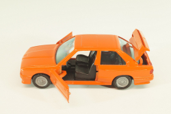 BMW M3 (E30) 1982, red, 82229417155, Gama 1:43