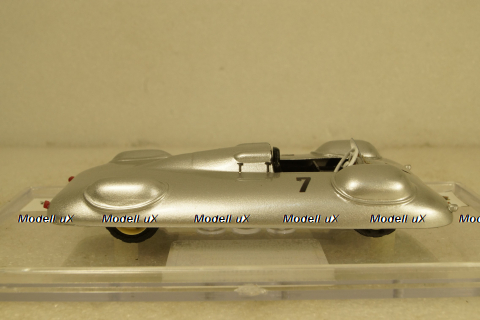 АСК-3 спортивный автомобиль "Победа" со спец. кузовом З.Штейнгурда - Л.Калачева №7 1957 г.  №1 из 10шт,  АвтоБюро 1:43