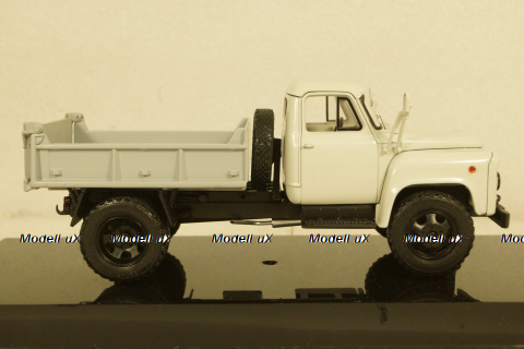 САЗ-3504 Газ-52 1975, 105211, DiP Models 1:43