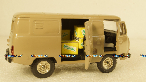 УАЗ-452, фургон, конверсия 1:43