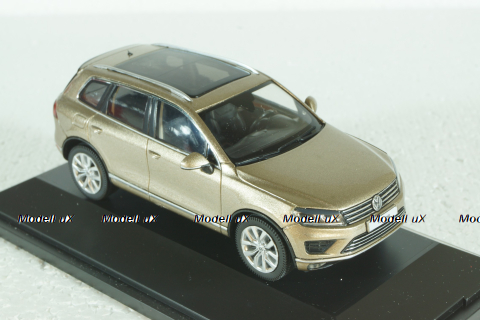 Volkswagen Touareg 2015 Sandgoldmet, Herpa 1:43