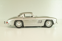 Mercedes 300 SL (W198) 1955, silver, 18-22023, Burago 1:24