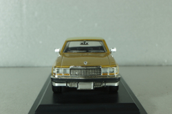 Cadillac Seville Elegante 1975, light brown, DelPrado 1:43