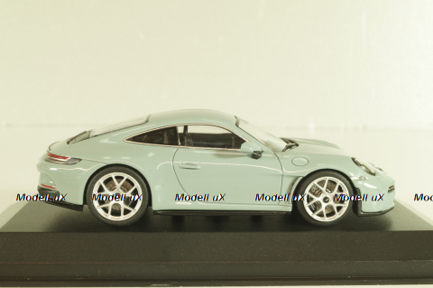 Porsche 911 (992) S/T 2023, green metallic, 410063021, Minichamps 1:43