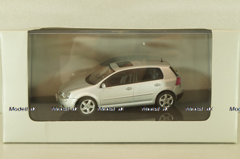 Volkswagen Golf V 5-doors 2003, silver, 59774, AutoArt 1:43