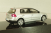 Volkswagen Golf V 5-doors 2003, silver, 59774, AutoArt 1:43