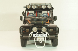 Land Rover Defender Tomb Raider (Lara Croft), movie edition , 8903TR, Kyosho 1:18
