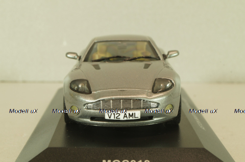 Aston Martin V12 Vanquish 2001, silver, MOC018, IXO 1:43