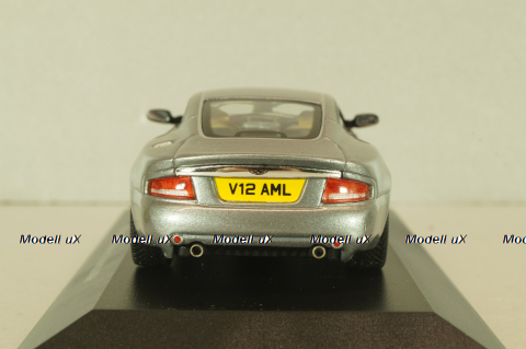 Aston Martin V12 Vanquish 2001, silver, MOC018, IXO 1:43
