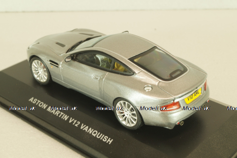 Aston Martin V12 Vanquish 2001, silver, MOC018, IXO 1:43