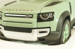 Land Rover Defender 110 75th limited edition 2023, ALM81811, Almost Real 1:18