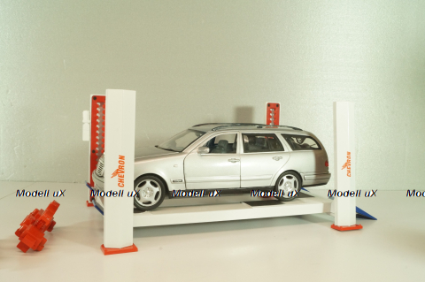 Подъемник 4-х стоечный, регулируемый "Chevron gasoline", 13637, Greenlight 1:18