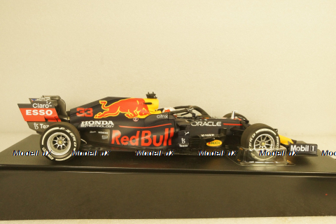 Red Bull Racing Honda RB16B Max Verstappen Winner Abu Dhabi GP 2021 W/Pitboard GP 2021, 110212333, Minichamps 1:18