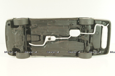 Mercedes-Benz E 420 (S210) 1995, silver, Anson 1:18