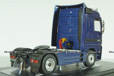 Mercedes Actros MP1 1995 blue, TR121, IXO 1:43