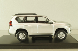 Toyota Land Cruiser Prado (J150) 2018, silver, 29411, Vitesse 1:43