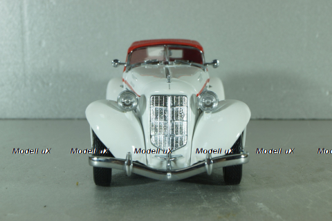 Auburn Speedster 1935, white, Franklin Mint 1:24