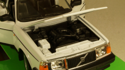 Volvo 240 GL white, 24102White, Welly 1:24