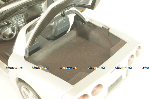 Chevrolet Corvette (C5) Coupe 1999, silver, UT0597, UT Models 1:18
