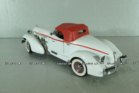 Auburn Speedster 1935, white, Franklin Mint 1:24