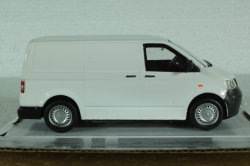 Volkswagen T5, VW T5, 2010 white, Cararama 1:43