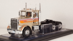 Freightliner FLC 120 64 T beige 1977, TR076, IXO 1:43