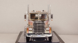 Freightliner FLC 120 64 T beige 1977, TR076, IXO 1:43