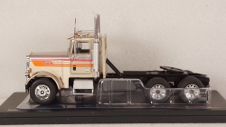 Freightliner FLC 120 64 T beige 1977, TR076, IXO 1:43