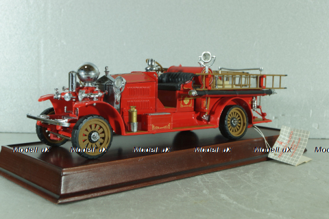 Ahrens Fox R-K-4 Pump Fire Engine 1922, red, Franklin Mint 1:32