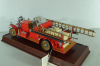 Ahrens Fox R-K-4 Pump Fire Engine 1922, red, Franklin Mint 1:32