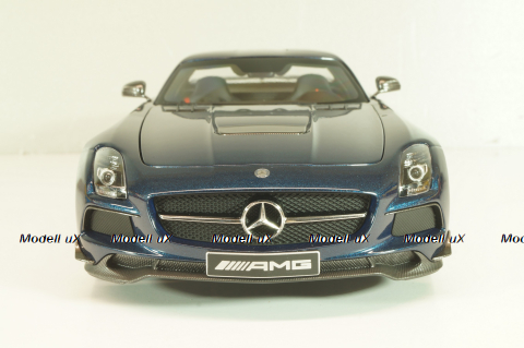 Mercedes-Benz SLS AMG Black series 2013, blue metallic, 110033026, Minichamps 1:18