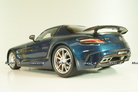 Mercedes-Benz SLS AMG Black series 2013, blue metallic, 110033026, Minichamps 1:18
